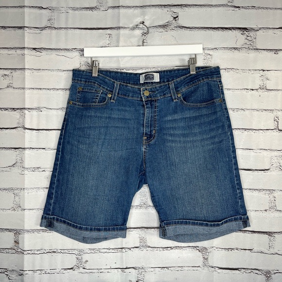 Levi’s Signature Blue Denim Jean Shorts 14 Mid‑Rise Casual Summer Streetwear Y2K - Picture 1 of 16